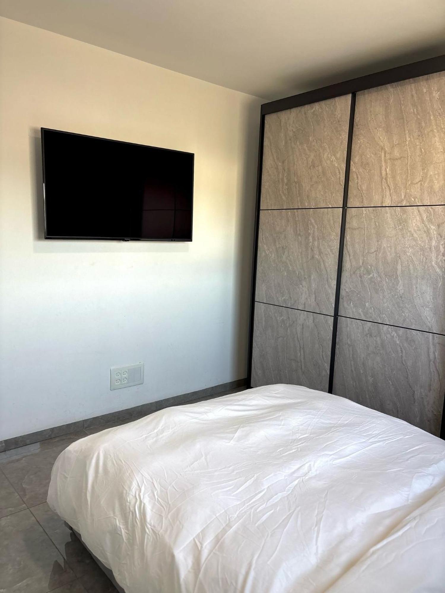 אירוח אריאל Apartamento HaGosherim Exterior foto