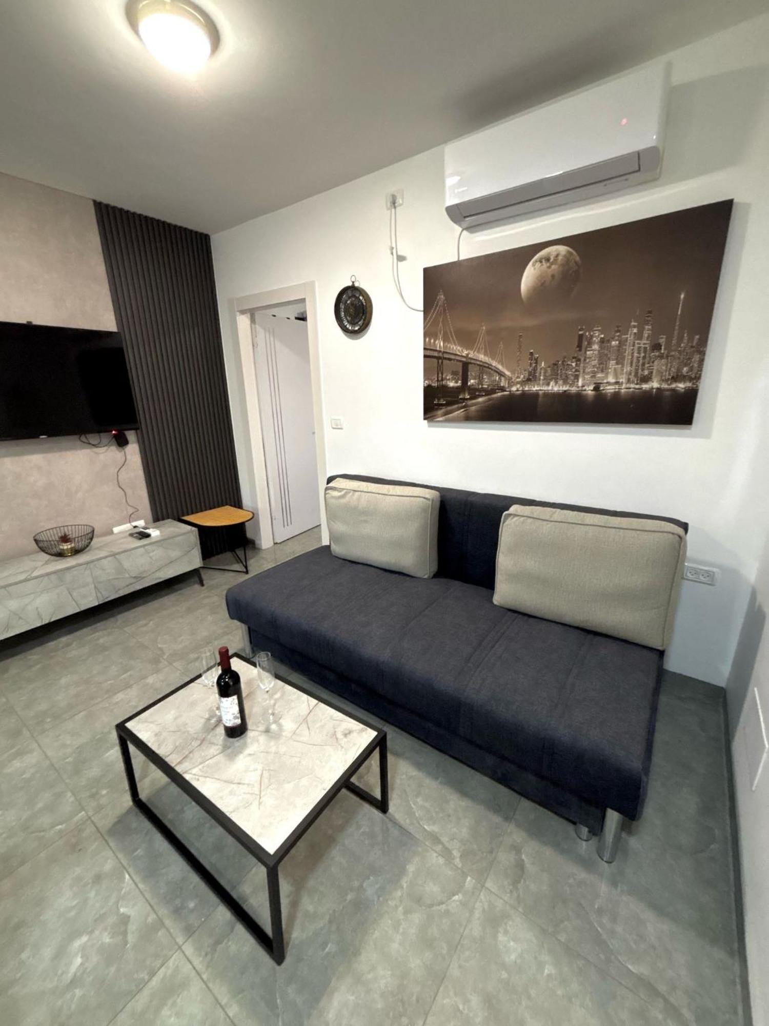 אירוח אריאל Apartamento HaGosherim Exterior foto