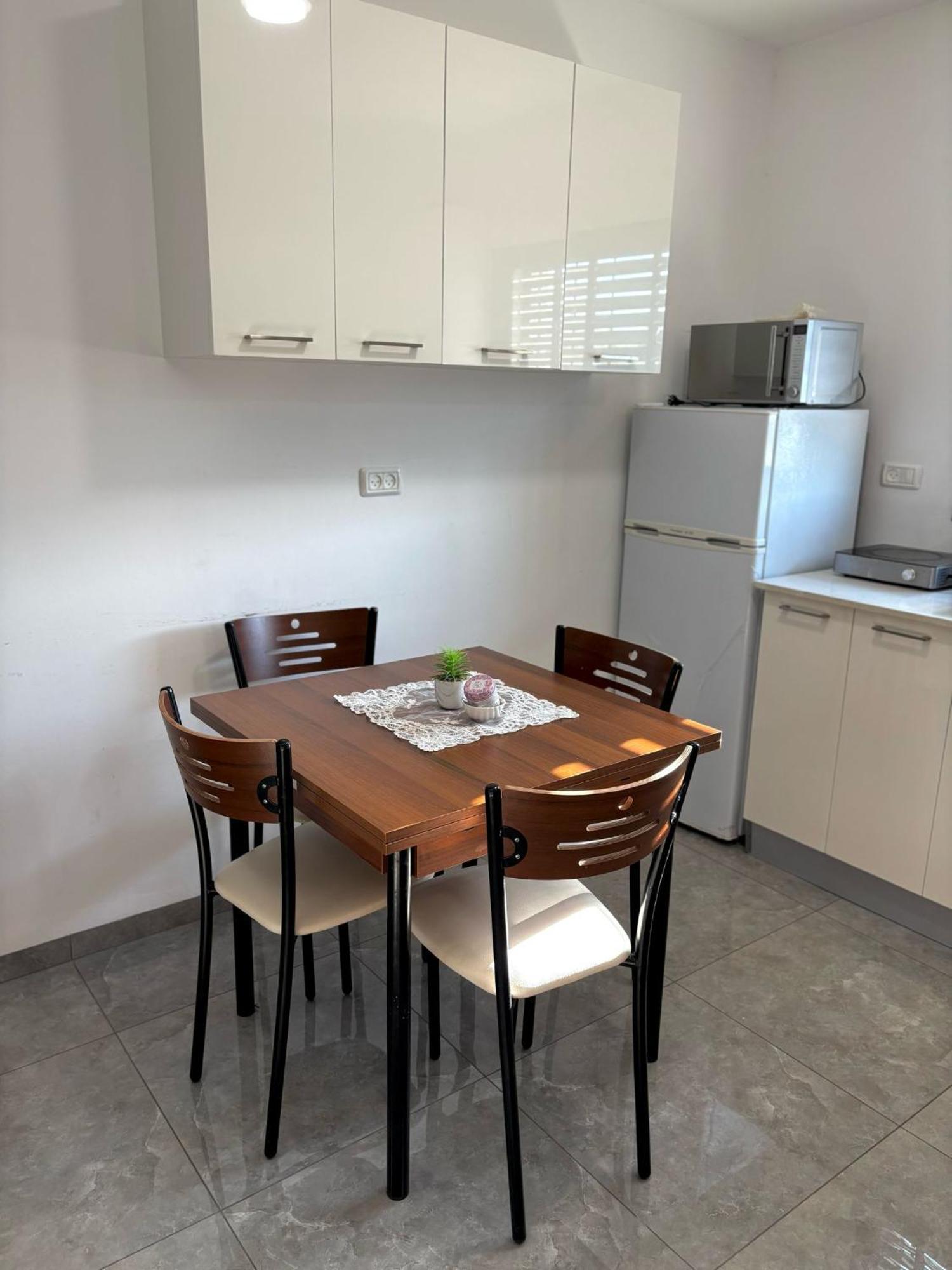 אירוח אריאל Apartamento HaGosherim Exterior foto